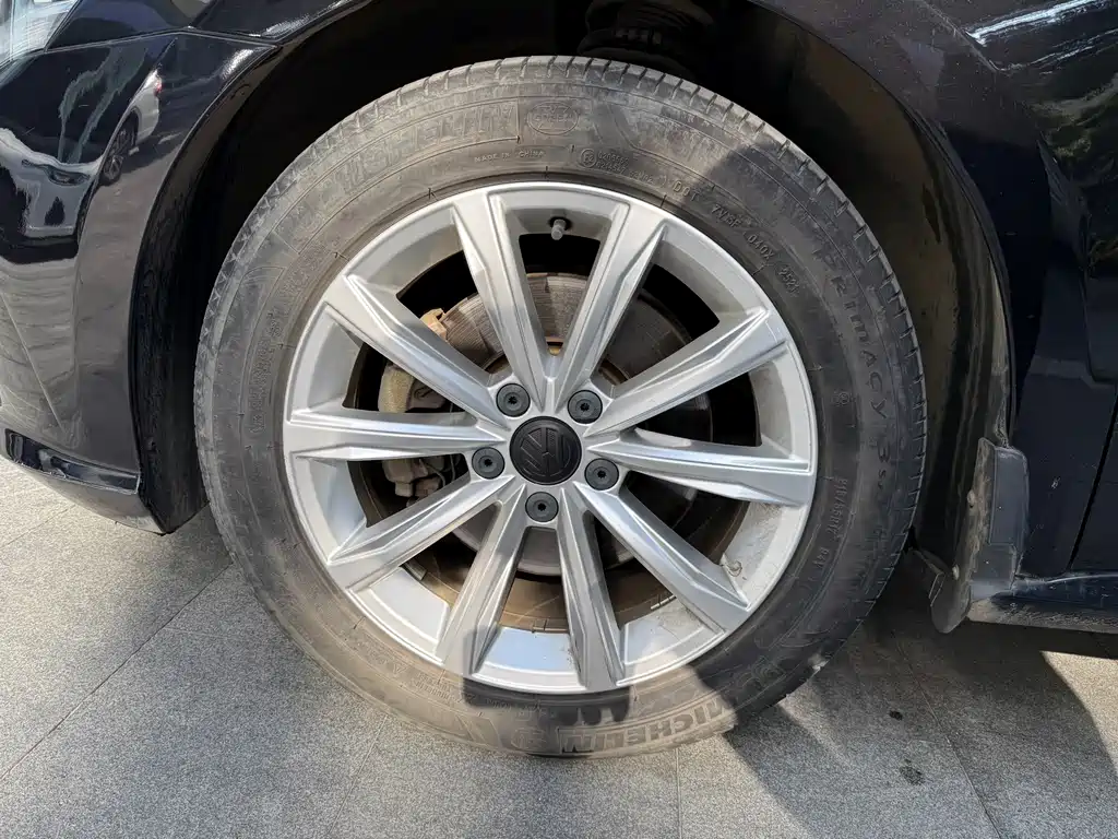 Volkswagen Passat — миниатюра 7
