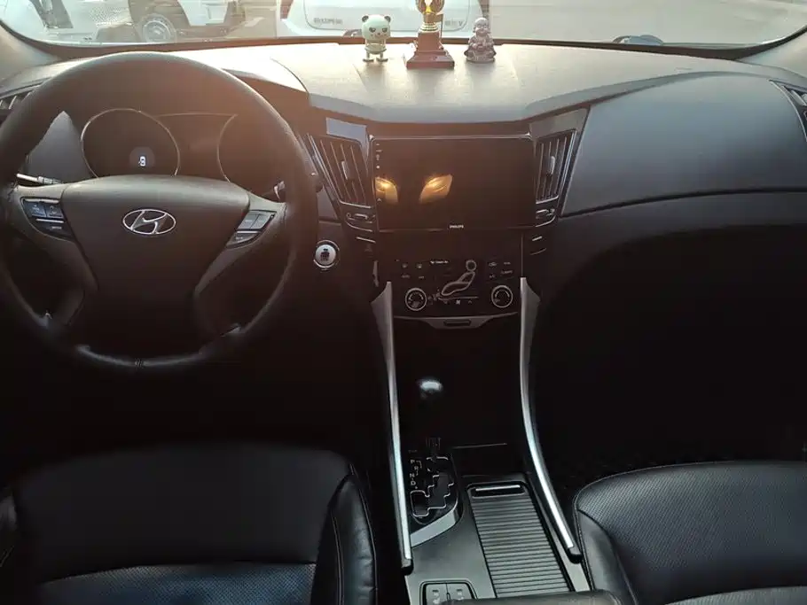 Hyundai Sonata — миниатюра 12