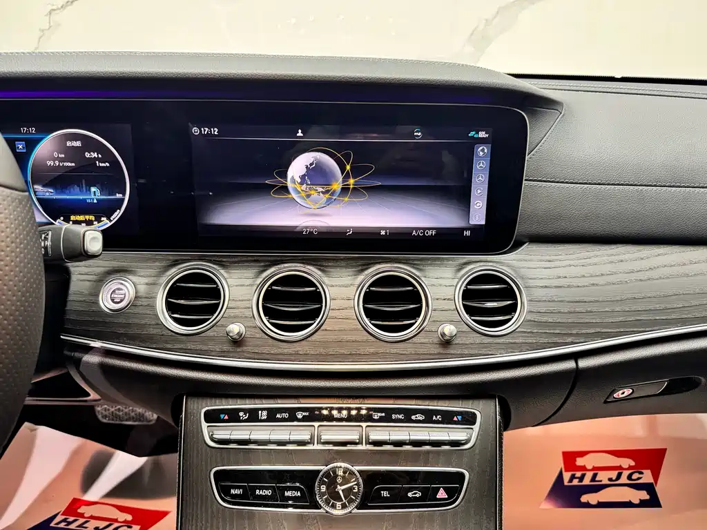 Mercedes-Benz E-Class — миниатюра 11