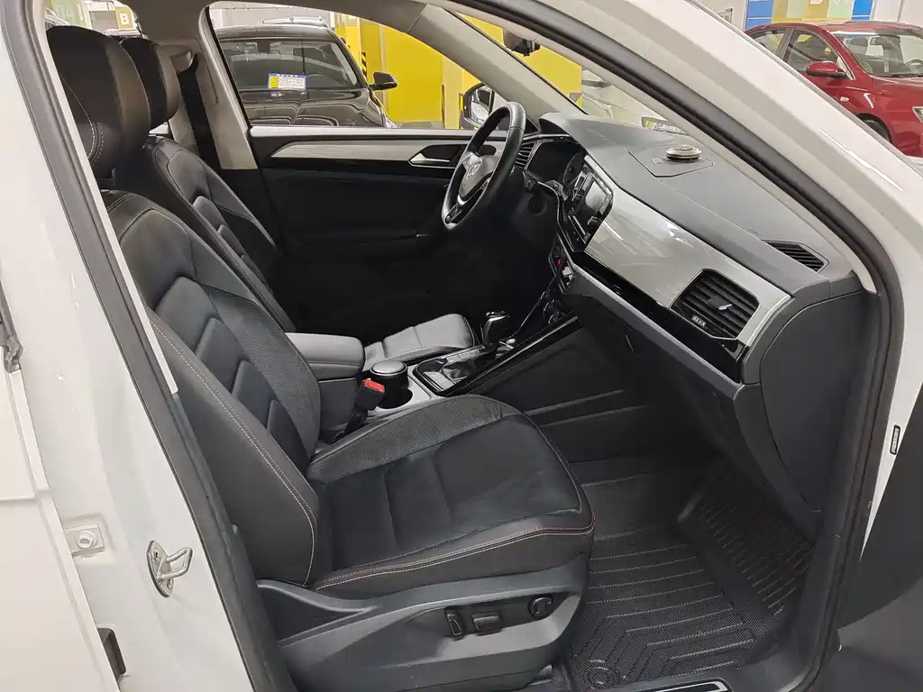 Volkswagen Tayron 2019 330TSI Luxury VI