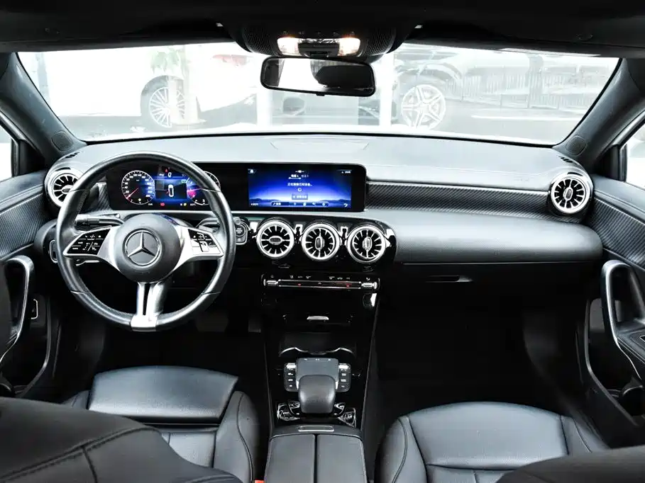 MERCEDES-BENZ A CLASS