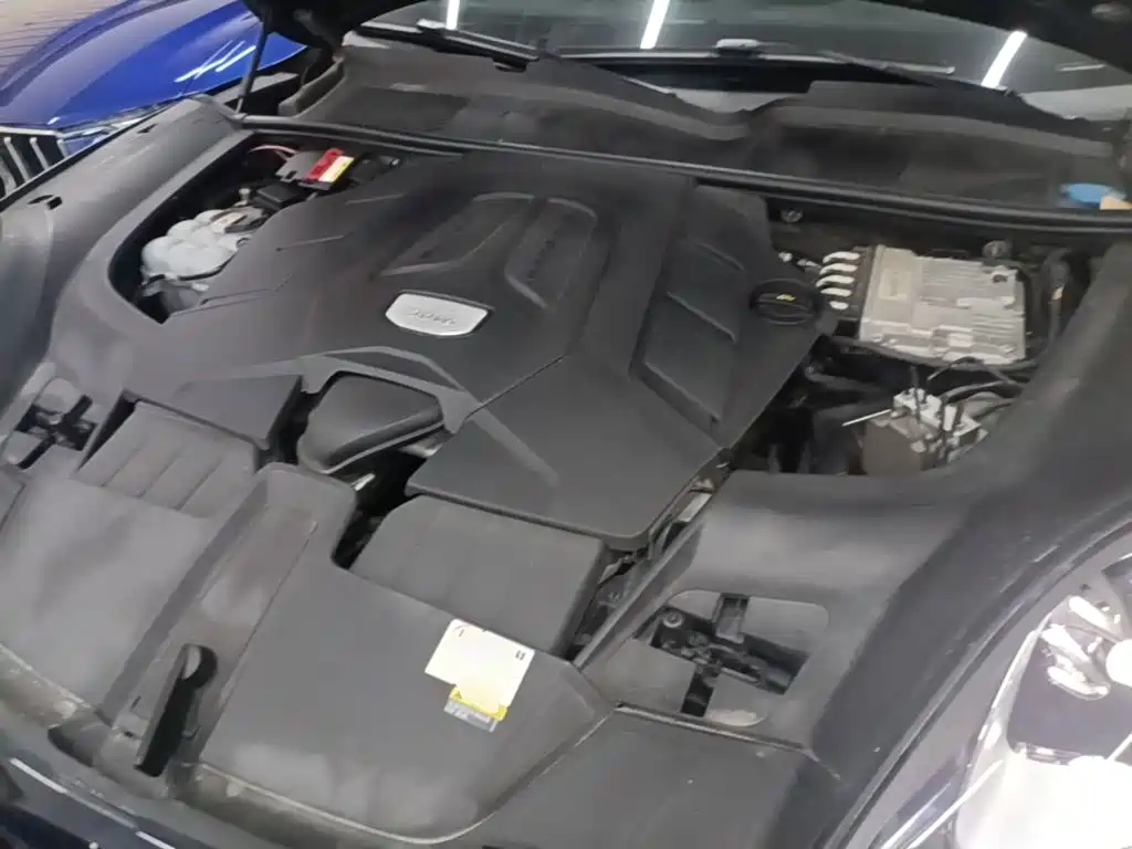 Porsche Cayenne — миниатюра 16