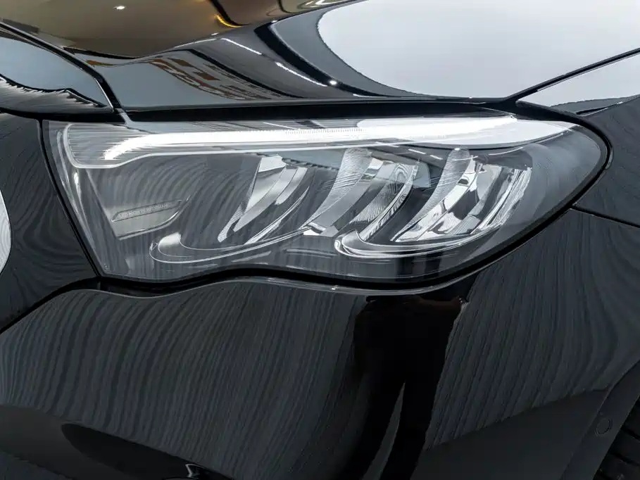Mercedes-Benz E-Class — миниатюра 8