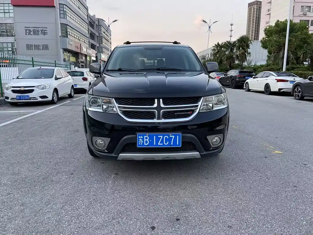 Dodge Journey — миниатюра 2