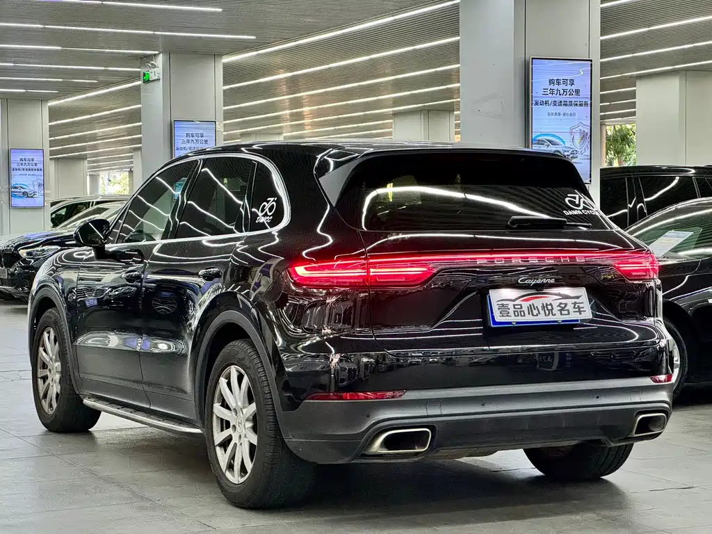 Porsche Cayenne — миниатюра 14