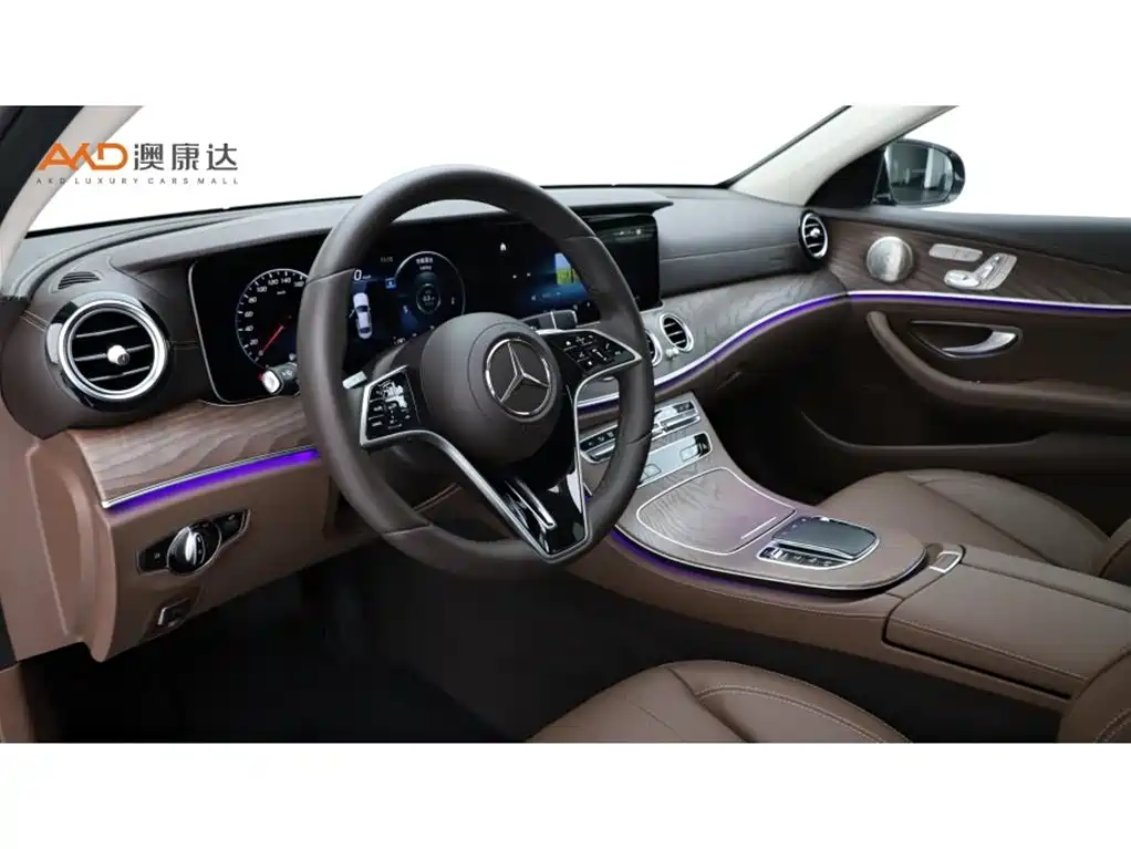 Mercedes-Benz E-Class — миниатюра 6