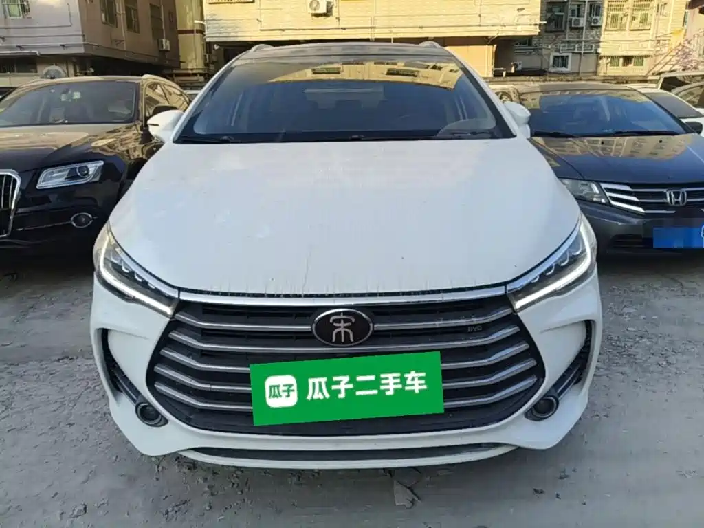 BYD MAX — миниатюра 3
