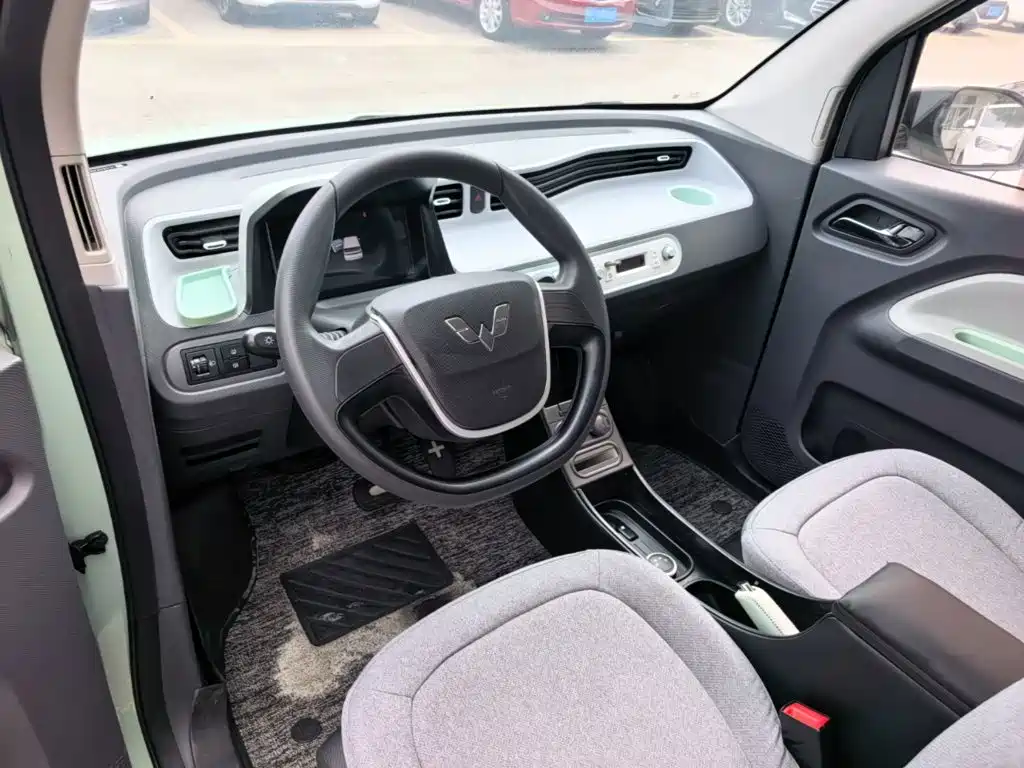 Wuling MINIEV — миниатюра 10