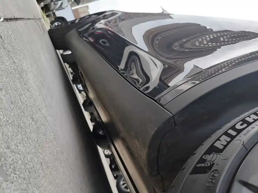 Tesla Model Y — миниатюра 21
