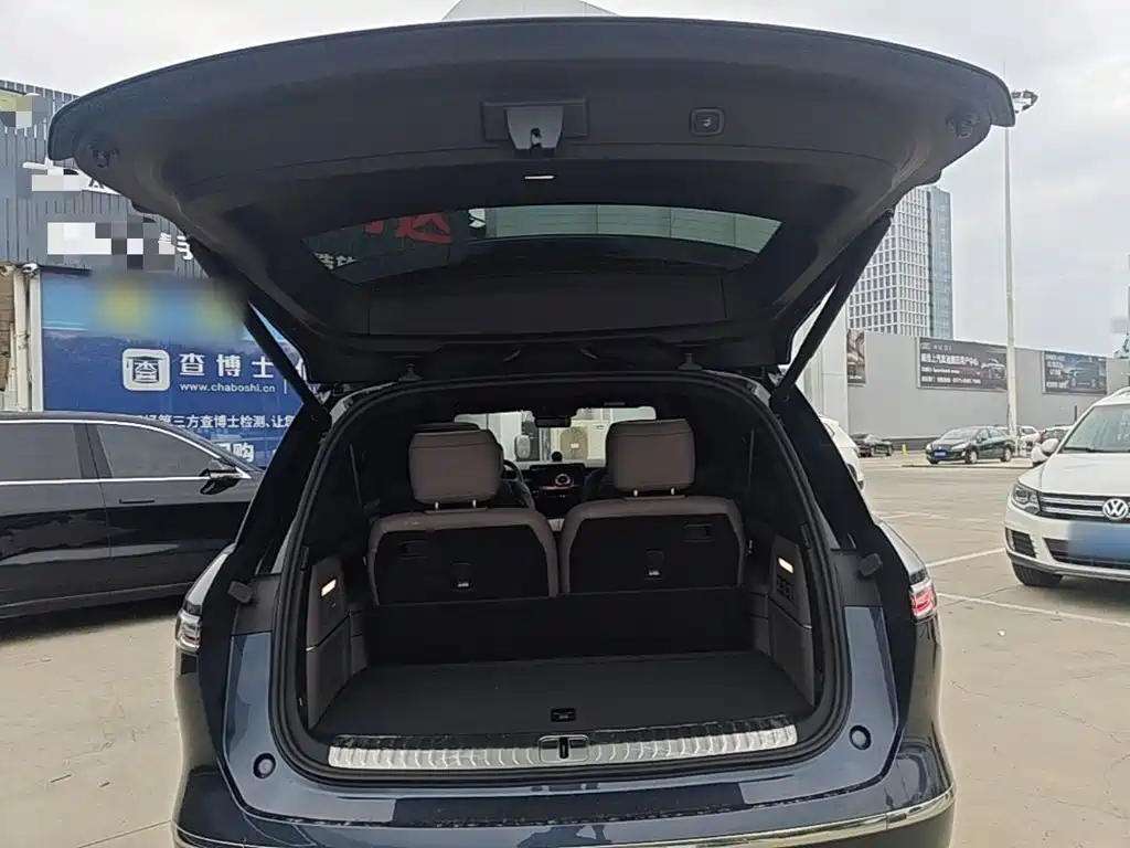 NIO ES8 — миниатюра 19