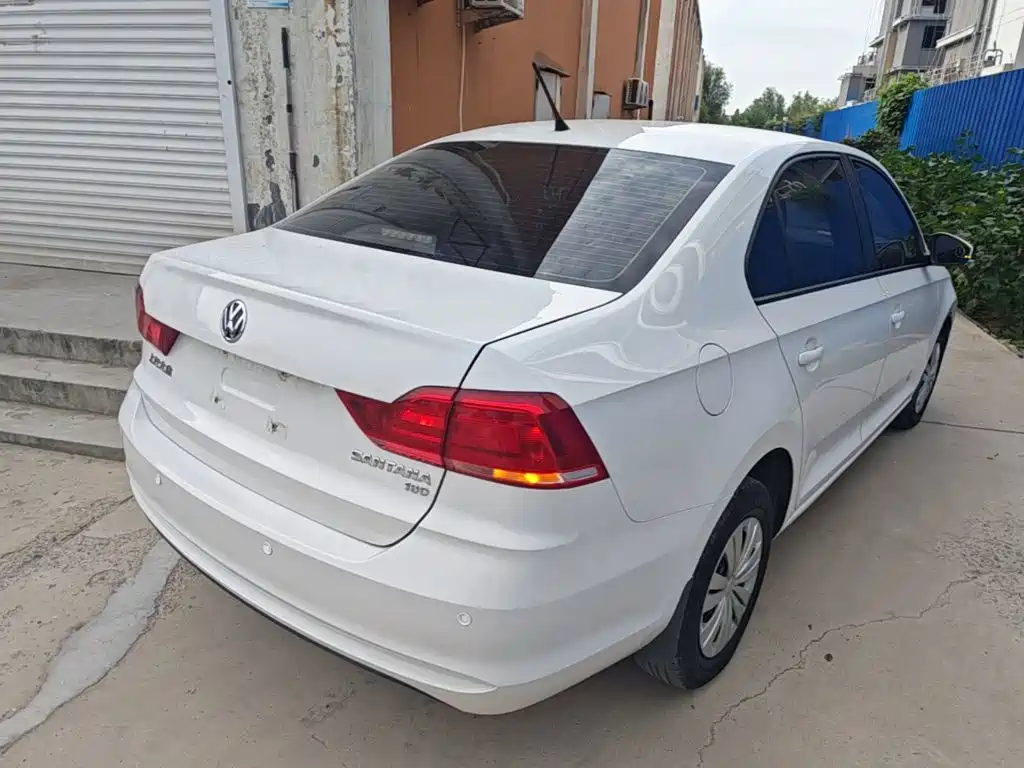 Volkswagen Santana — миниатюра 7