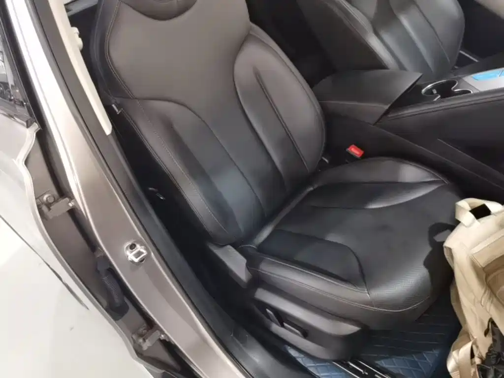 Roewe RX5 New Energy — миниатюра 25