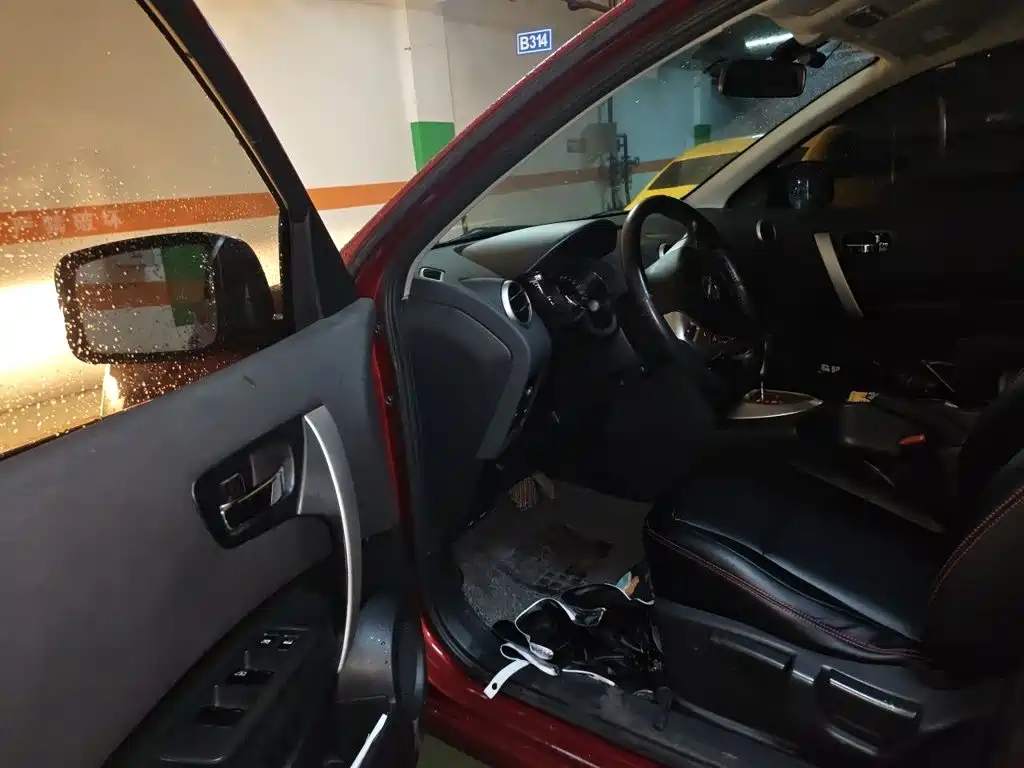 Nissan Qashqai — миниатюра 12