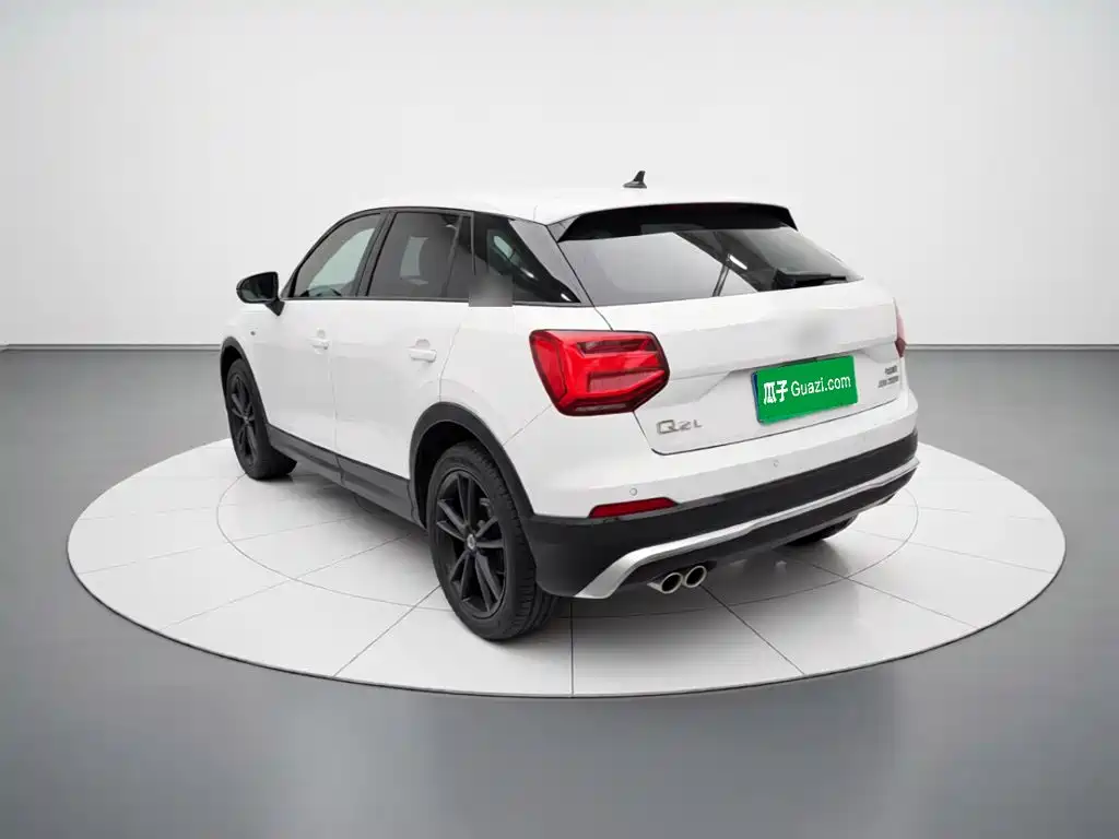 Audi Q2L — миниатюра 4
