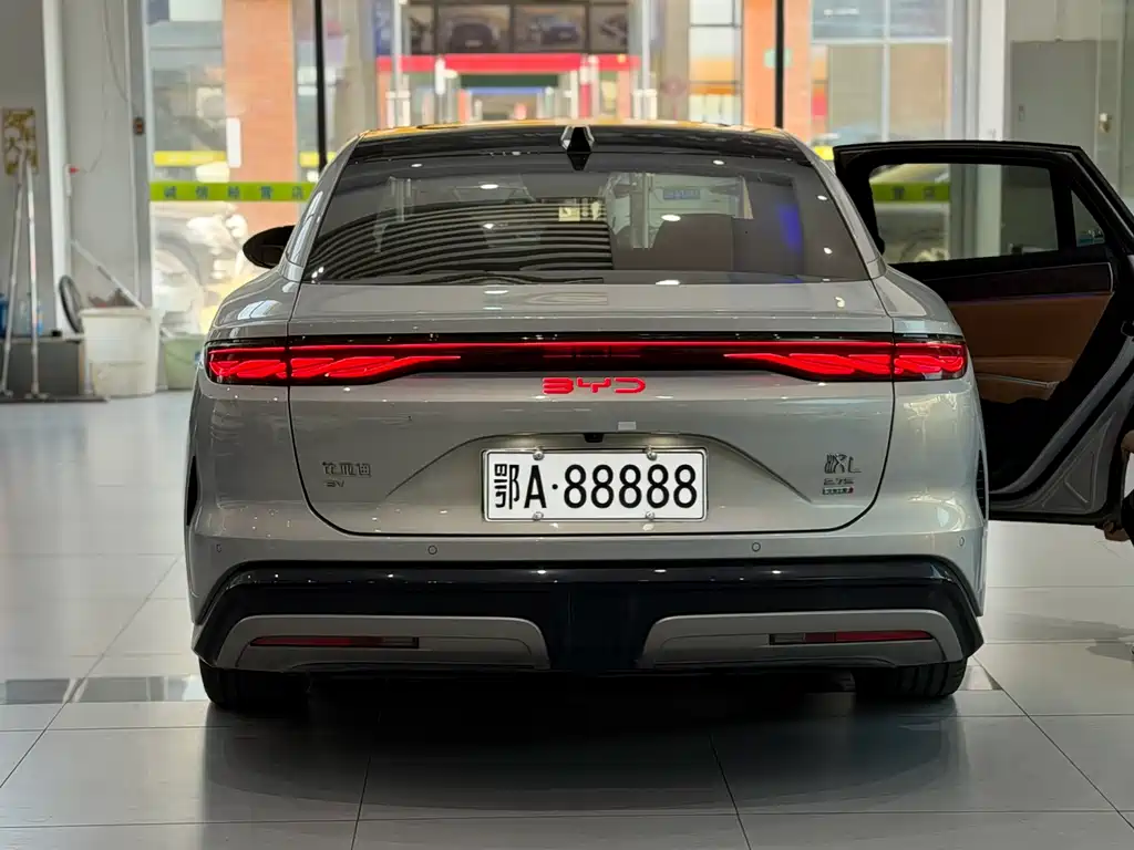 BYD Han L — миниатюра 2