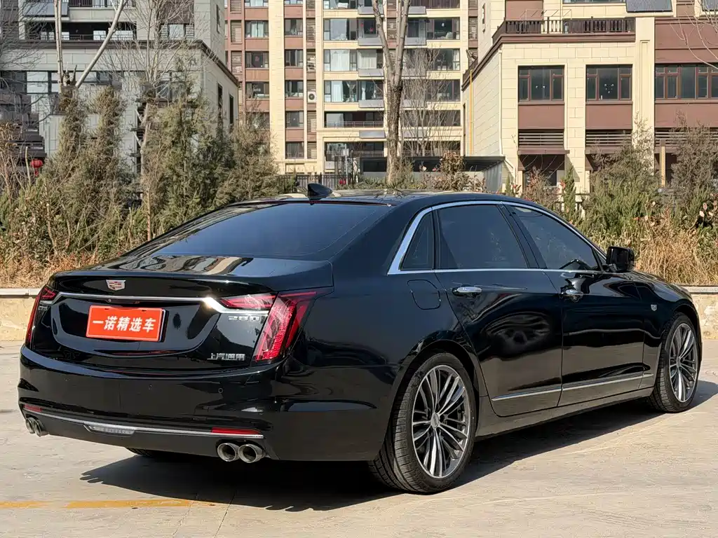 CADILLAC CT6