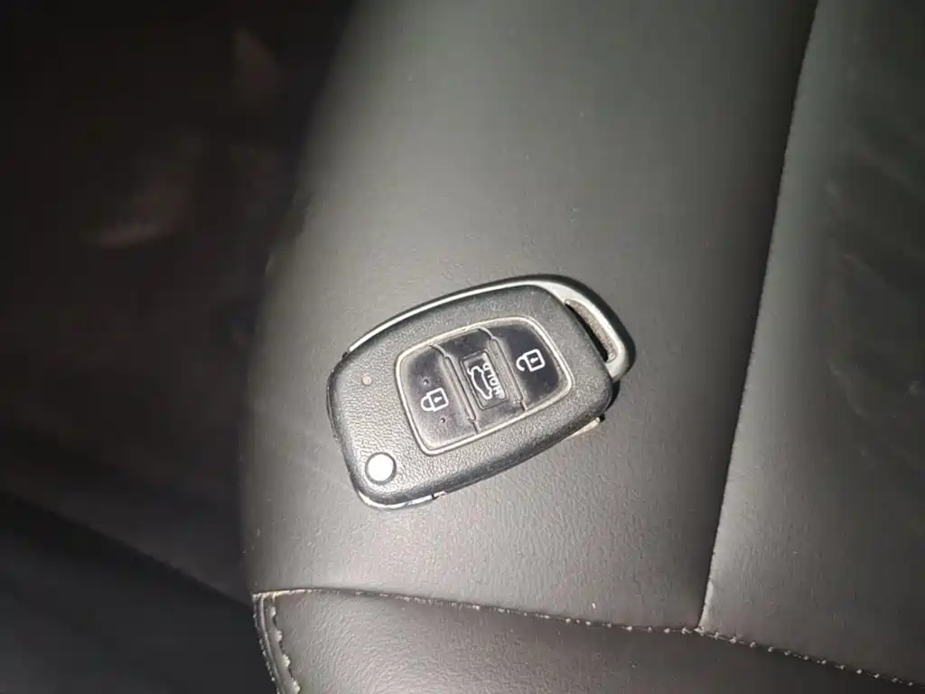 Hyundai Verna — миниатюра 9