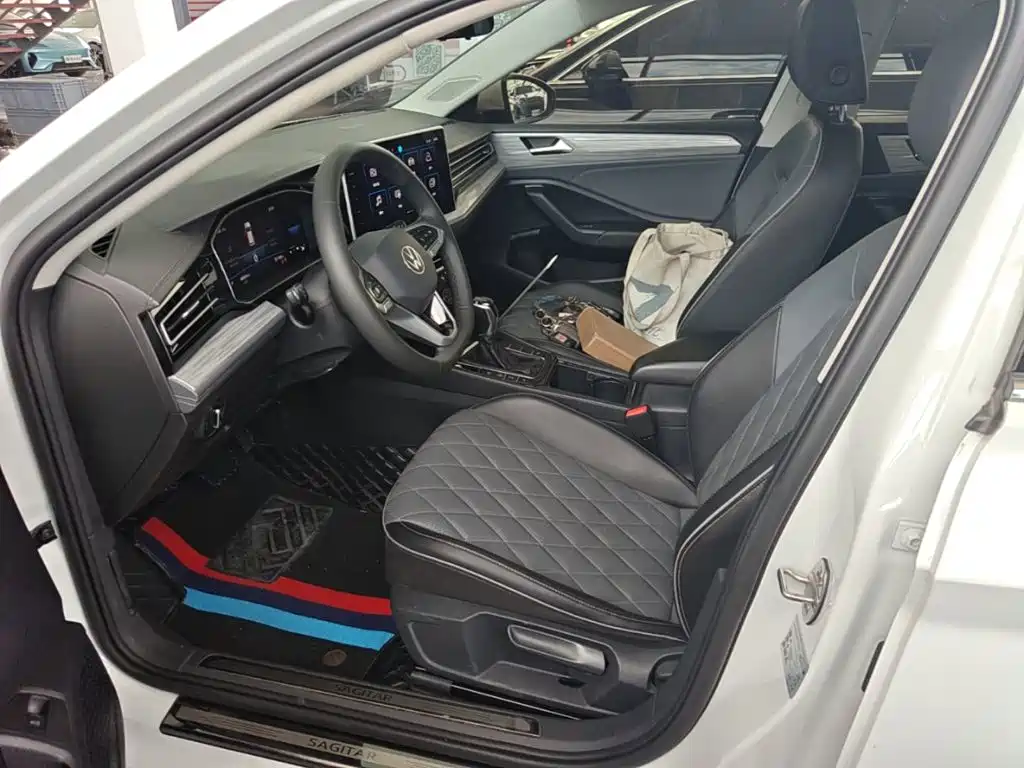 Volkswagen Sagitar — миниатюра 15
