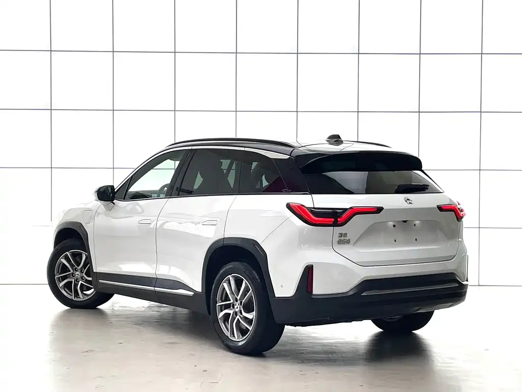 NIO ES6 — миниатюра 18