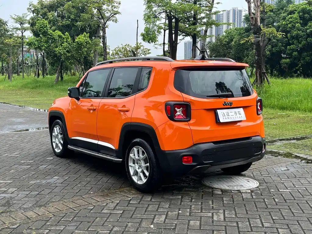 Jeep Renegade — миниатюра 6