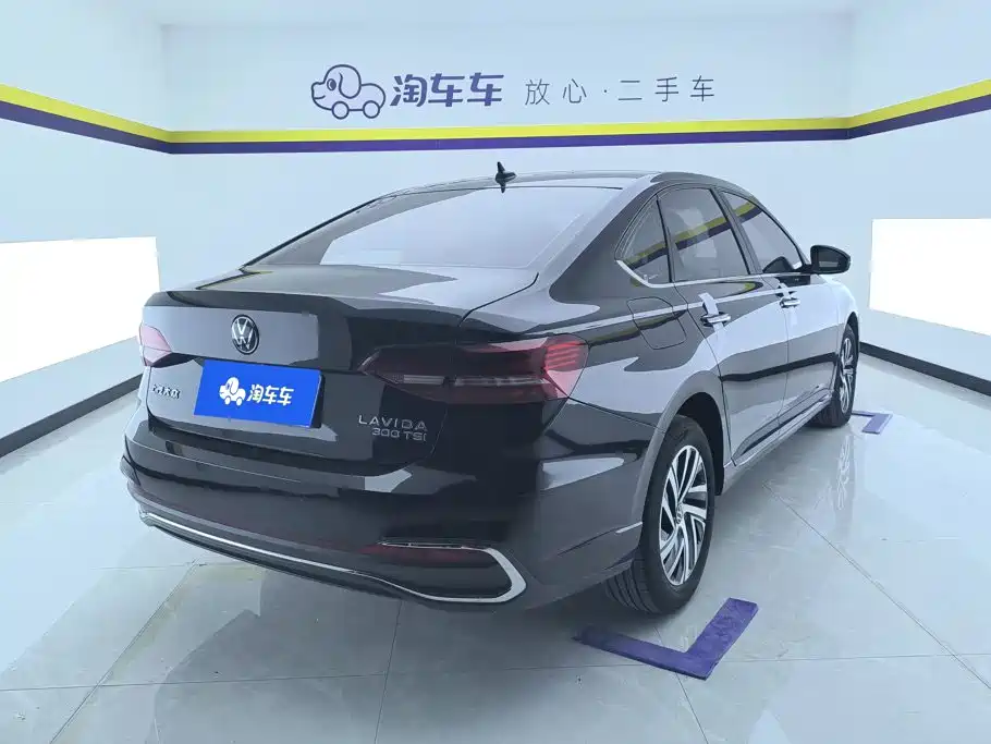 Volkswagen Lavida — миниатюра 3