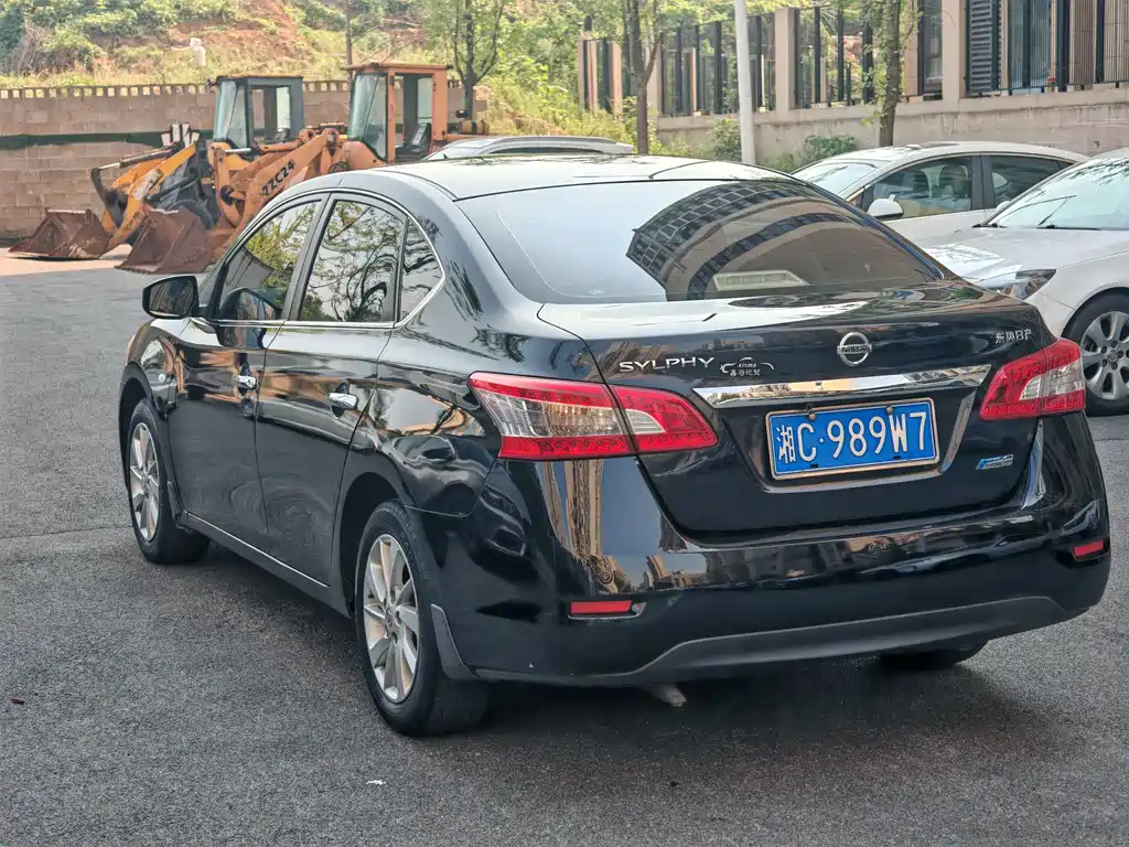 Nissan Sylphy — миниатюра 7
