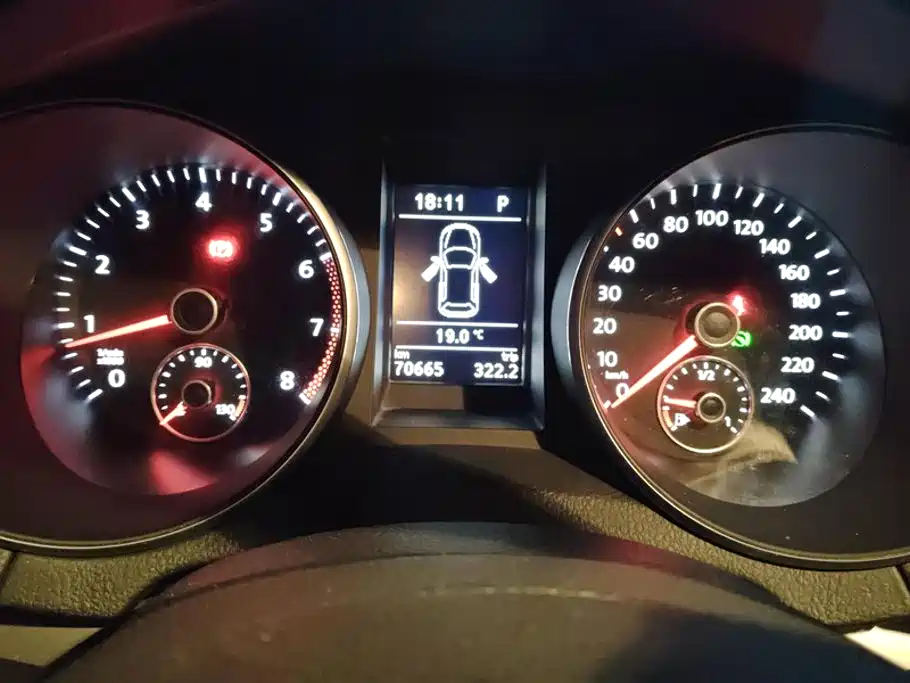 Volkswagen Golf (Import) — миниатюра 14