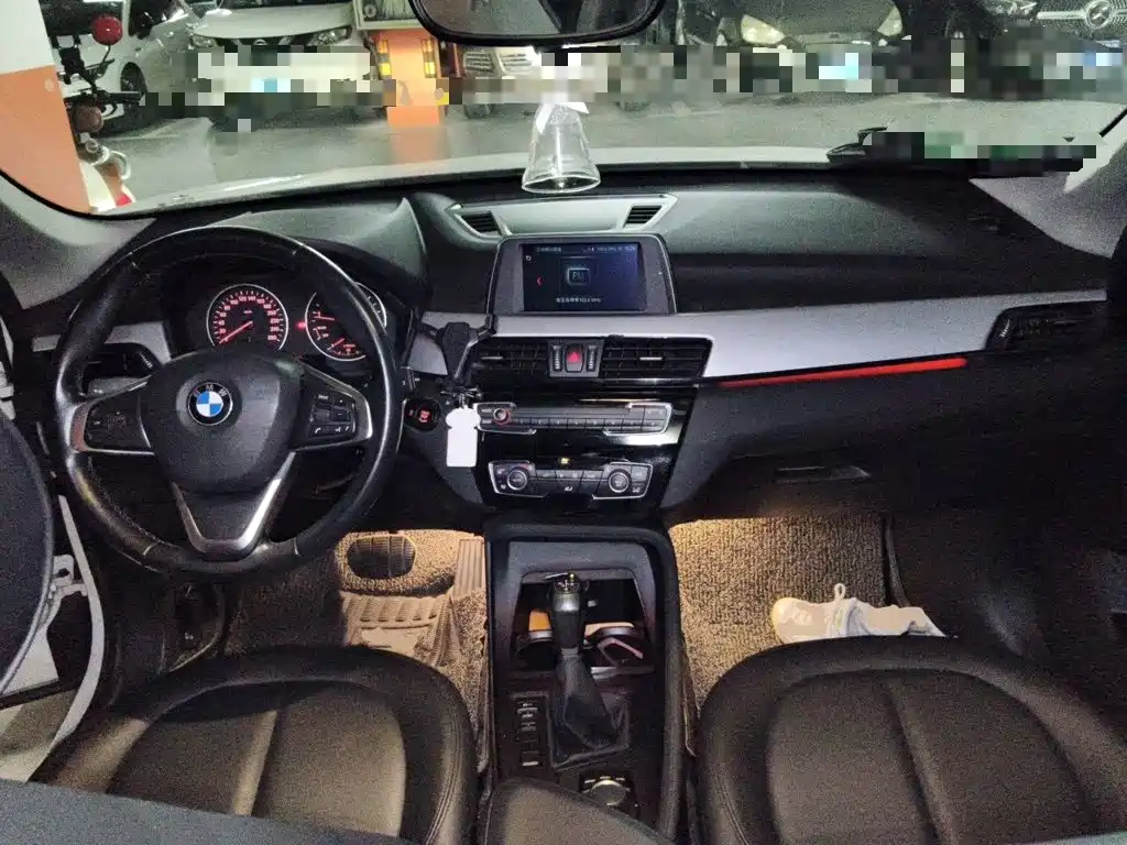 BMW X1 — миниатюра 5