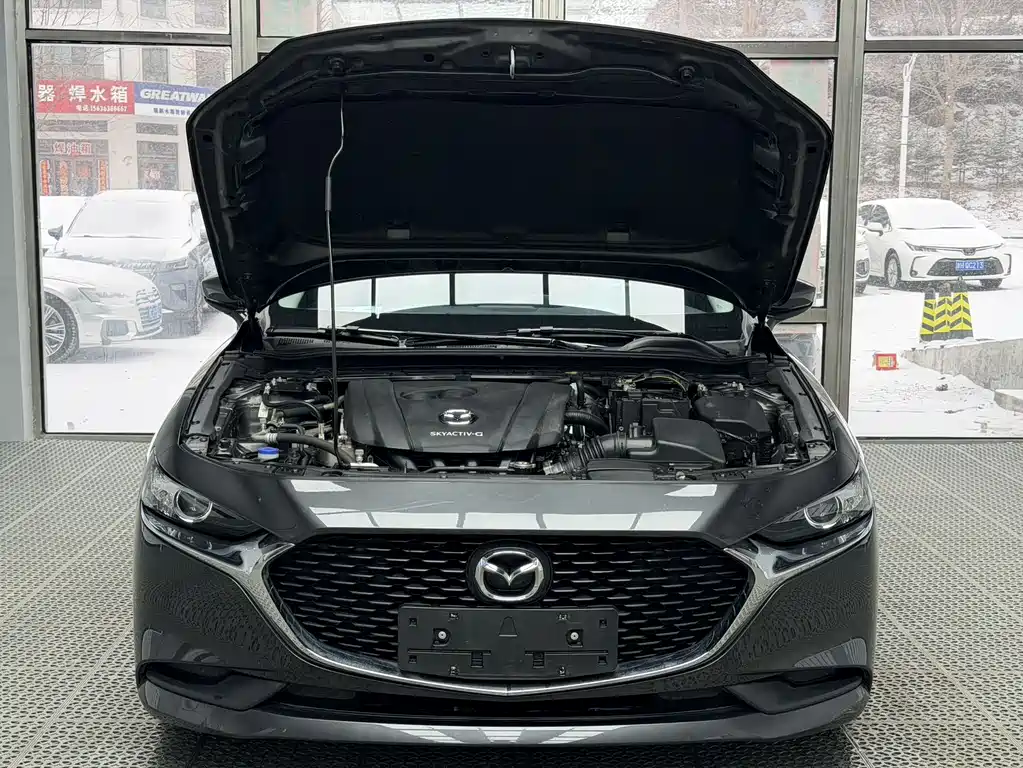 MAZDA 3 ANGKESAILA