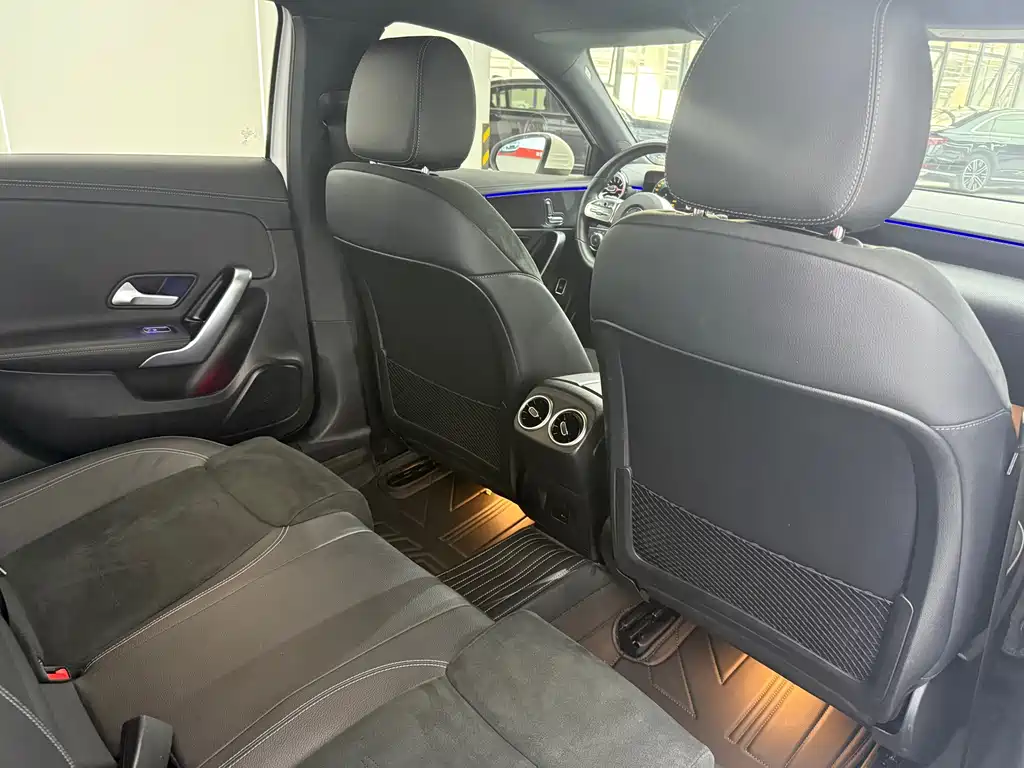 Mercedes-Benz A-Class — миниатюра 10