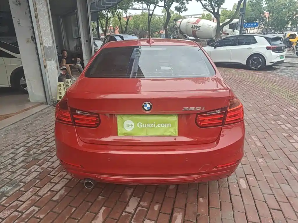 BMW 3 Series — миниатюра 6