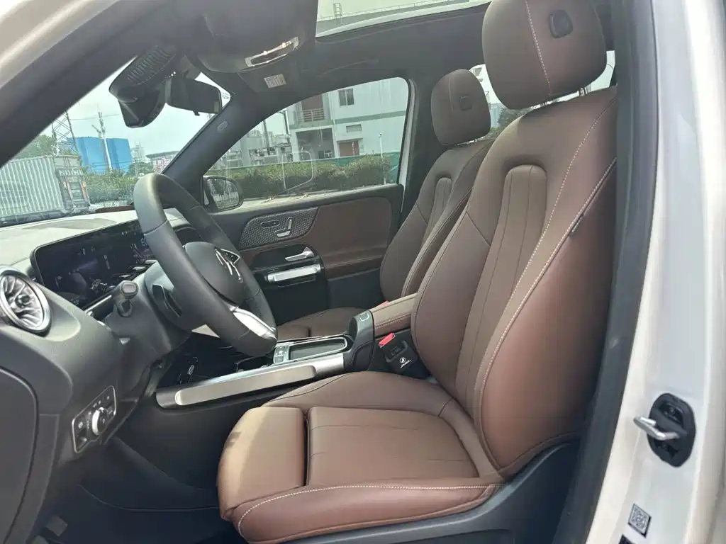 Mercedes-Benz EQB — миниатюра 13