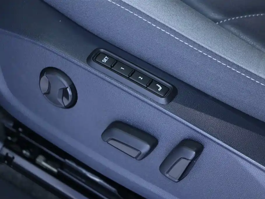 VOLKSWAGEN ID.4 CROZZ