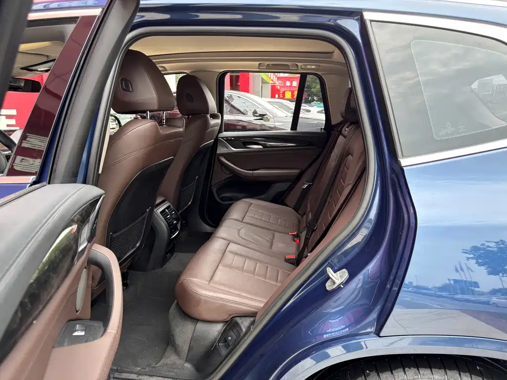 BMW X3 — миниатюра 6