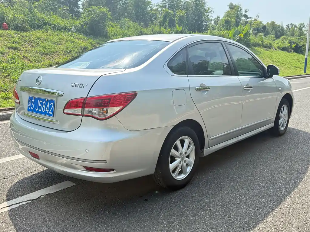 Nissan Sylphy — миниатюра 6