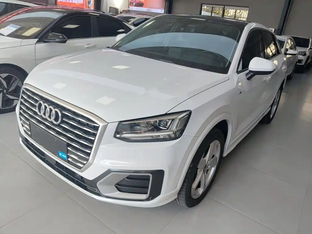 Audi Q2L