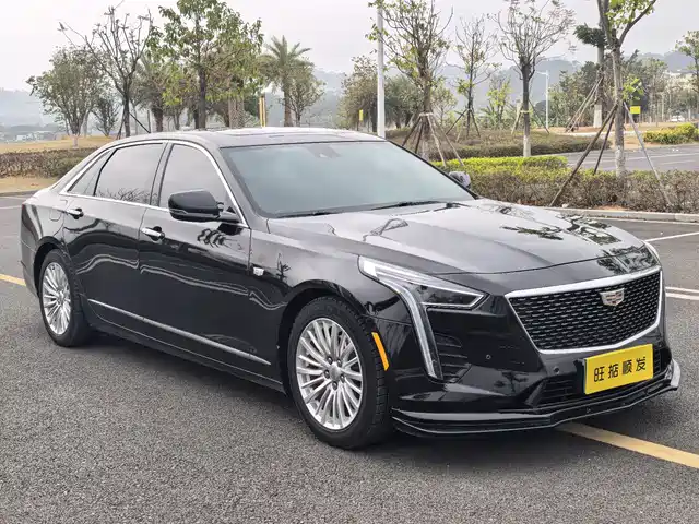 CADILLAC CT6