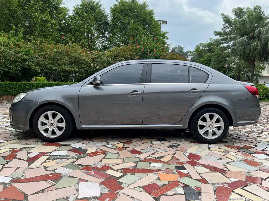 Volkswagen Lavida 2011 1.6L AT