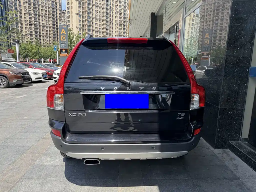 Volvo XC90 — миниатюра 12
