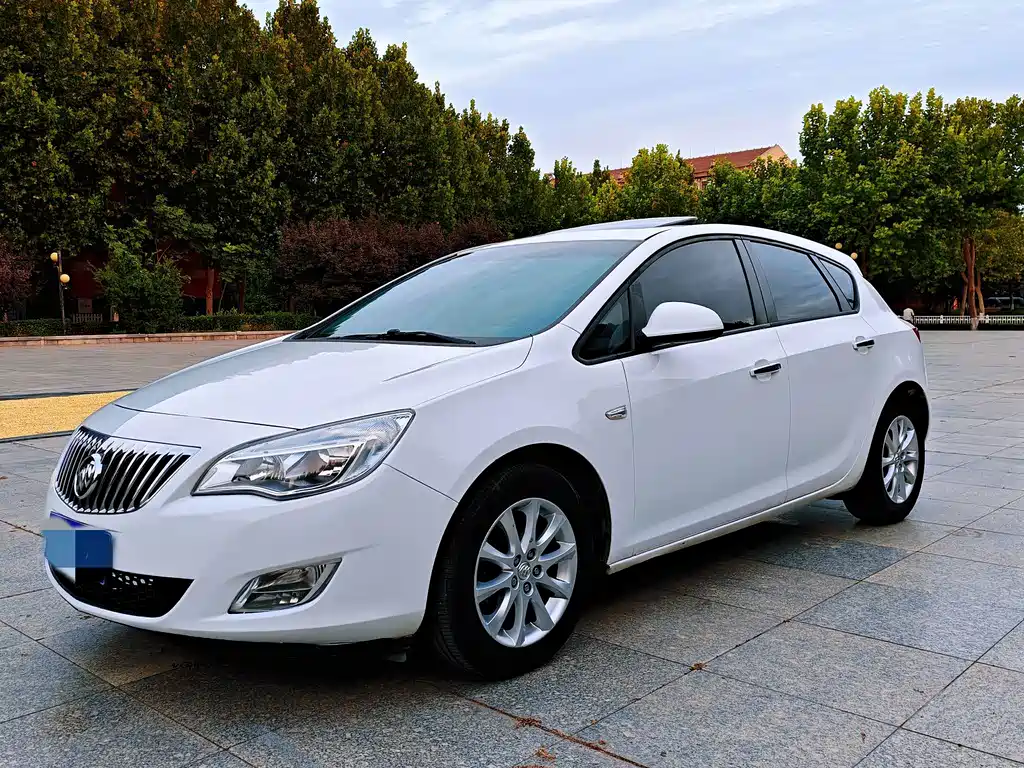 Buick Excelle — миниатюра 8