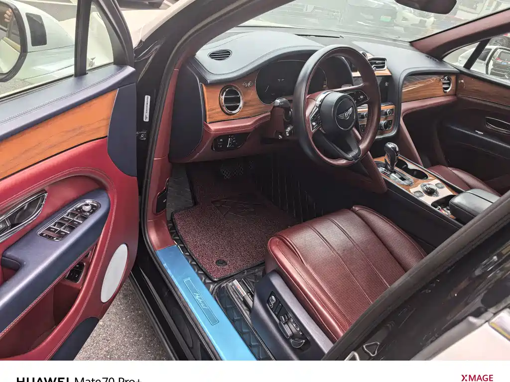 BENTLEY TIMYUE PLUG IN HYBRID