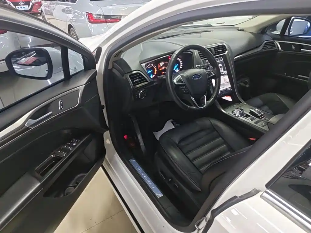 Ford Mondeo — миниатюра 16