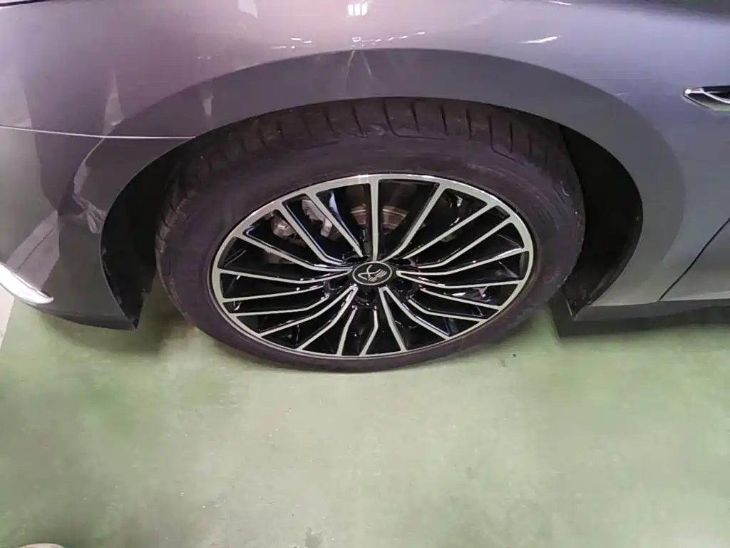 BYD Han — миниатюра 23