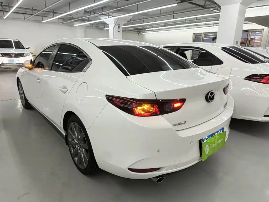 Mazda 3 Axela — миниатюра 5