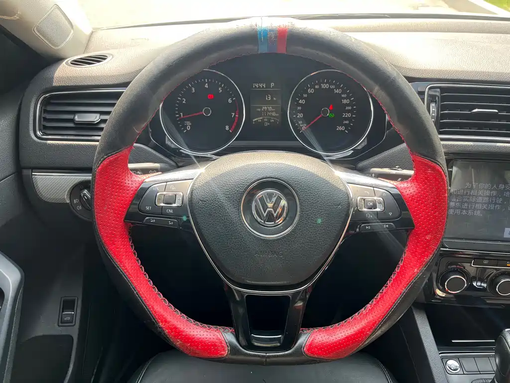 Volkswagen Sagitar — миниатюра 5