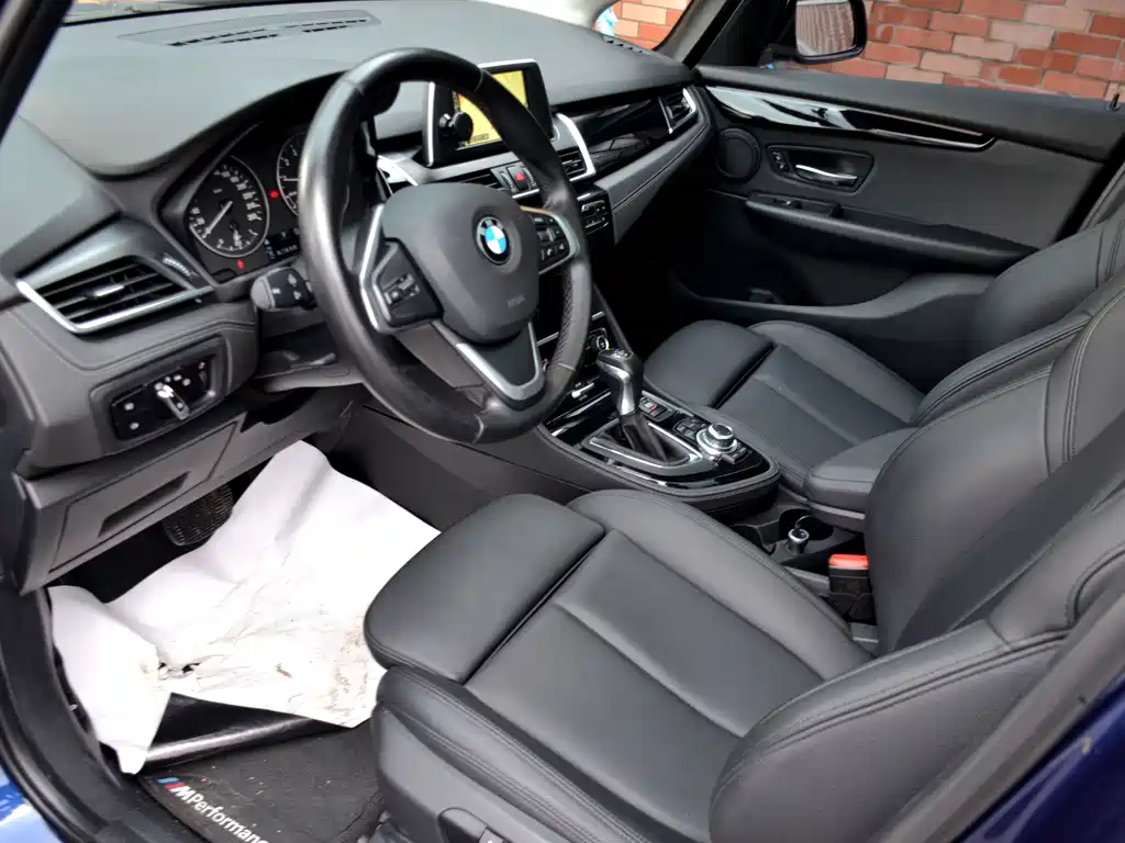 BMW 2 Series Active Tourer (Import) — миниатюра 12