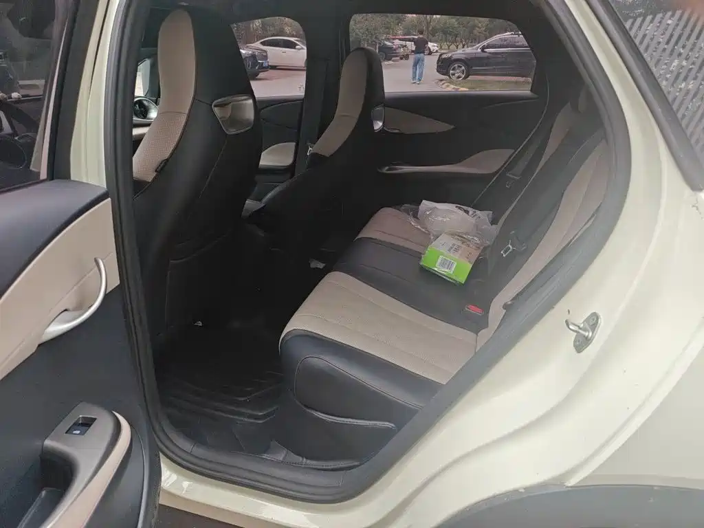 BYD Dolphin — миниатюра 13