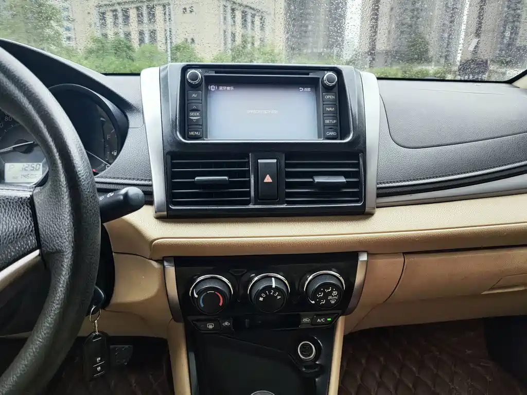 Toyota Vios — миниатюра 10
