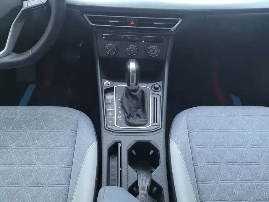 Volkswagen Lavida — миниатюра 16