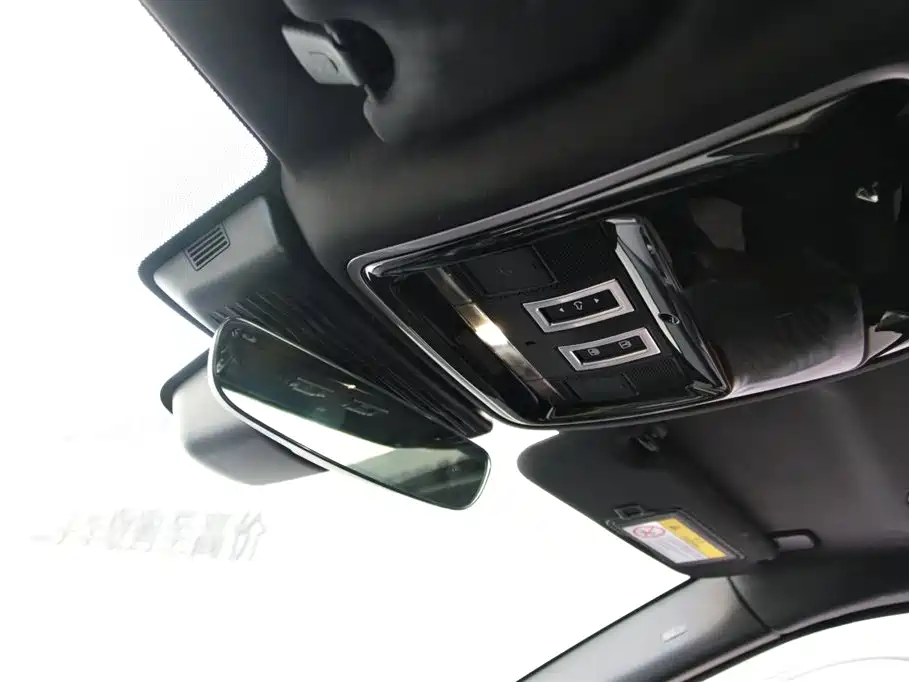 Land Rover Velar — миниатюра 22